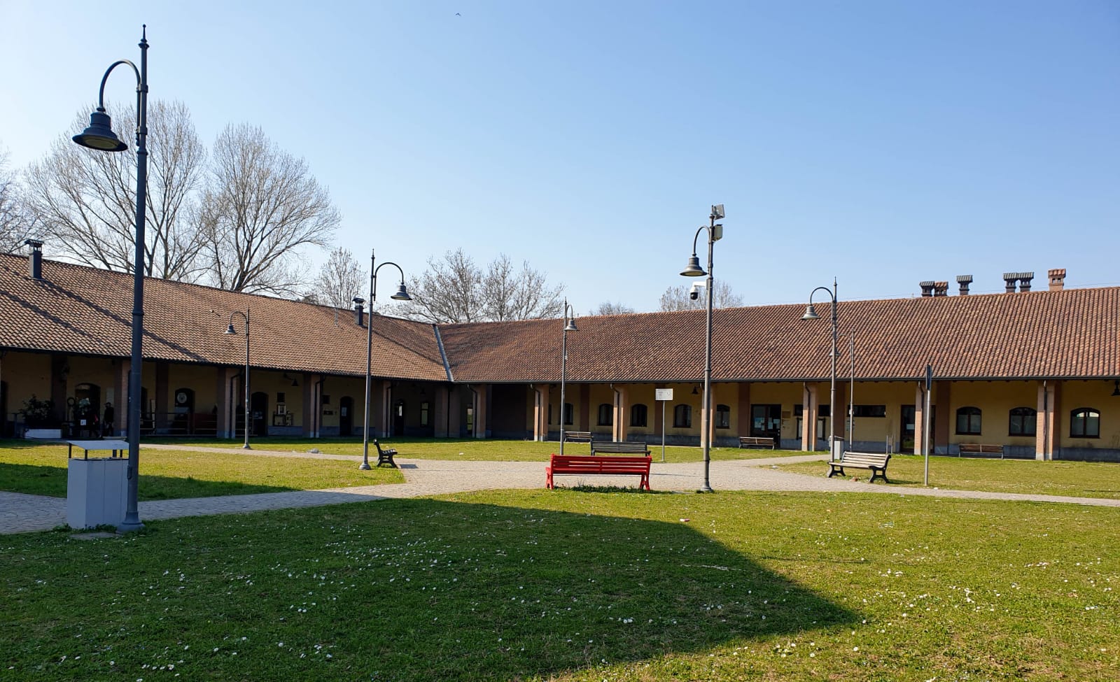 CASCINA CASALE - PIAZZA DELLA CULTURA